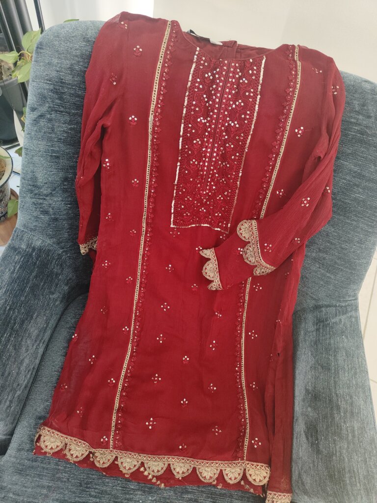 Girls Maria B – 3 piece suit size 12-14